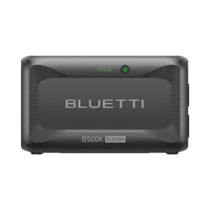 Bluetti B500K Heimakku in Anthrazitgrau mit einer Kapazität von 5120 Wh und integriertem Akkustatus-Display, geeignet für die netzunabhängige Energiespeicherung.