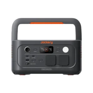 Tragbare Powerstation Jackery Explorer 500 in Dunkelgrau mit orangefarbenen Akzenten, tragbarer Akku mit Display und verschiedenen Anschlüssen für zu Hause und unterwegs